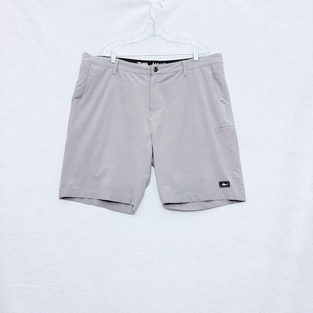 Pelagic Mako Hybrid Shorts Mens 40 Gray Quick Dry Fishing Shorts Utility Cargo